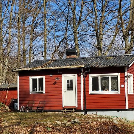 Totalrenoverad Liten Stuga Tjornarp 外观 照片