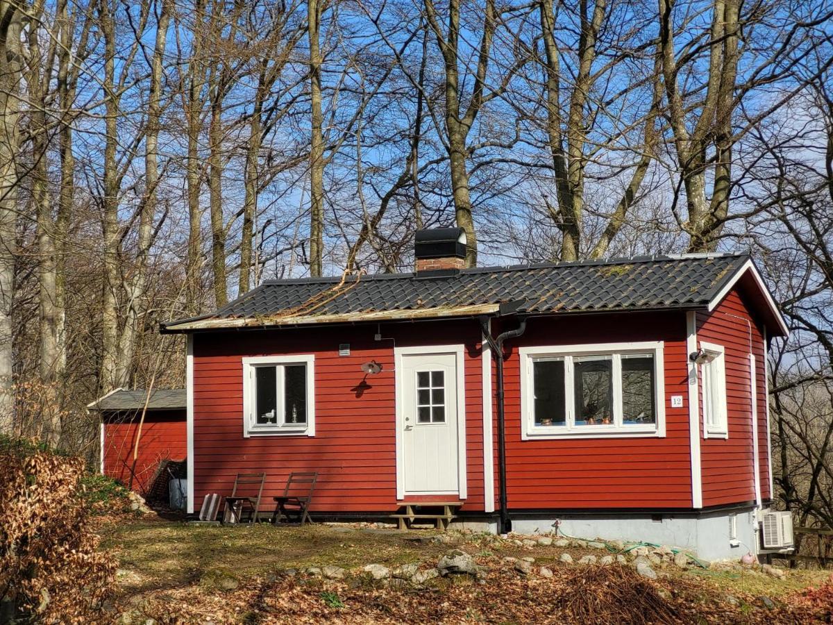 Totalrenoverad Liten Stuga Tjornarp 外观 照片